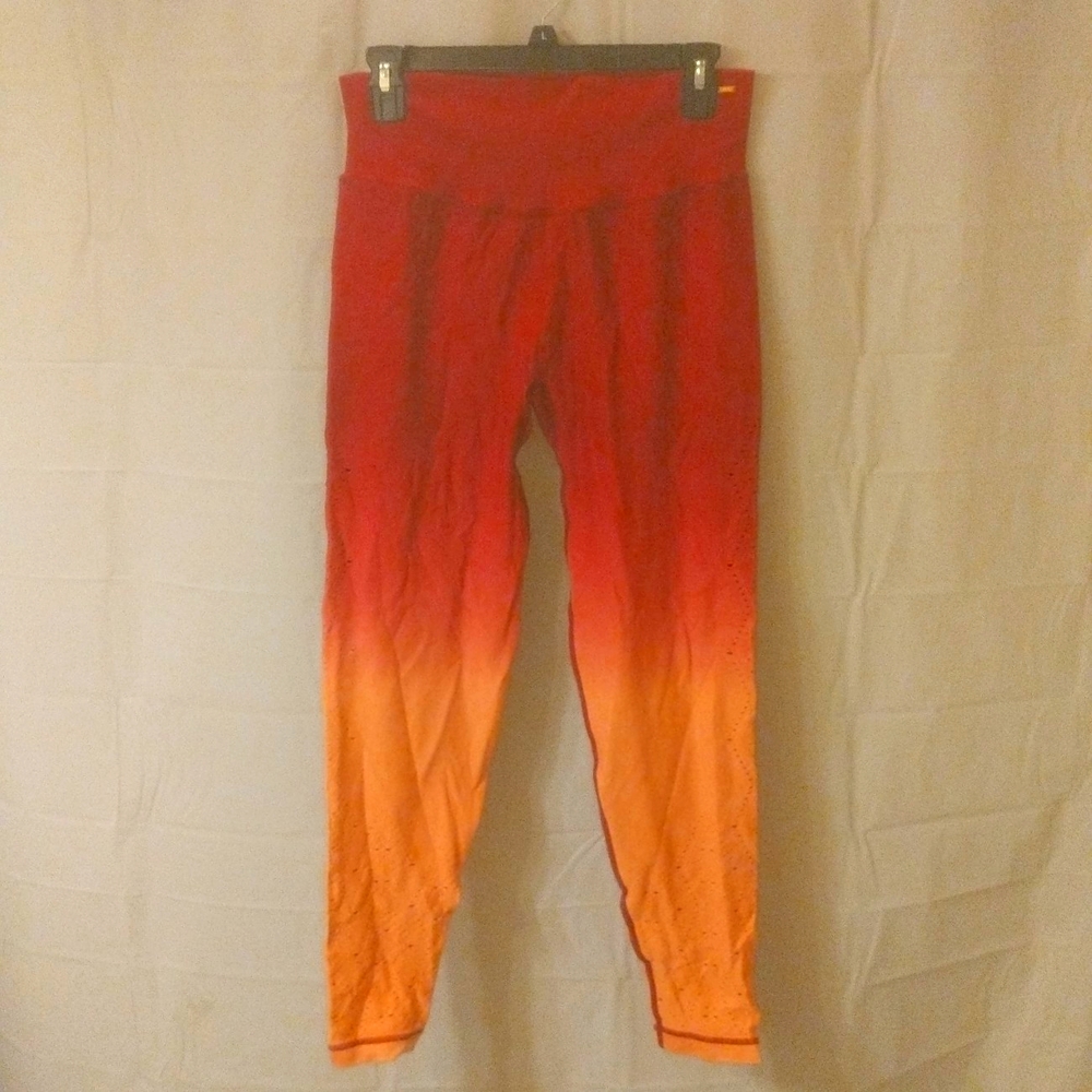 Victoria's Secret Pink activewear leggings